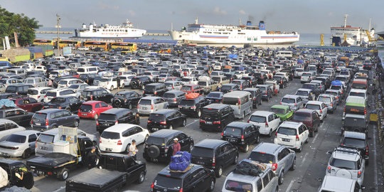 Arus Puncak Mudik Di Penyeberangan Merak Diprediksi Rabu 18 Maret