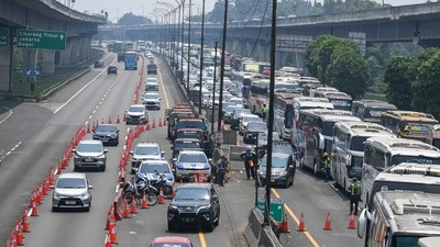 Tol Japek Padat, Hari Ini Jasa Marga Kembali Gelar Contraflow