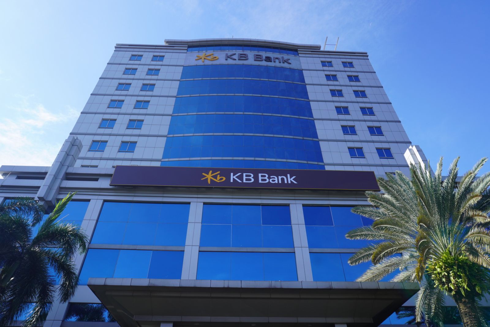 KB Bank Pertahankan Peringkat Tertinggi AA(idn) dari Fitch Ratings