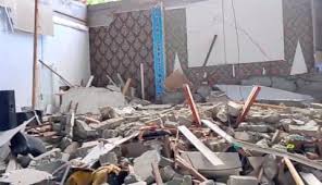 Gempa M 7,6 Landa Sulut-Malut, Ibadah Jumat Agung di Halaman Gereja