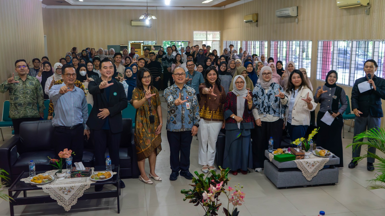 KrediOne Dorong Literasi Keuangan Lewat “Pindar Mengajar” di UNRI