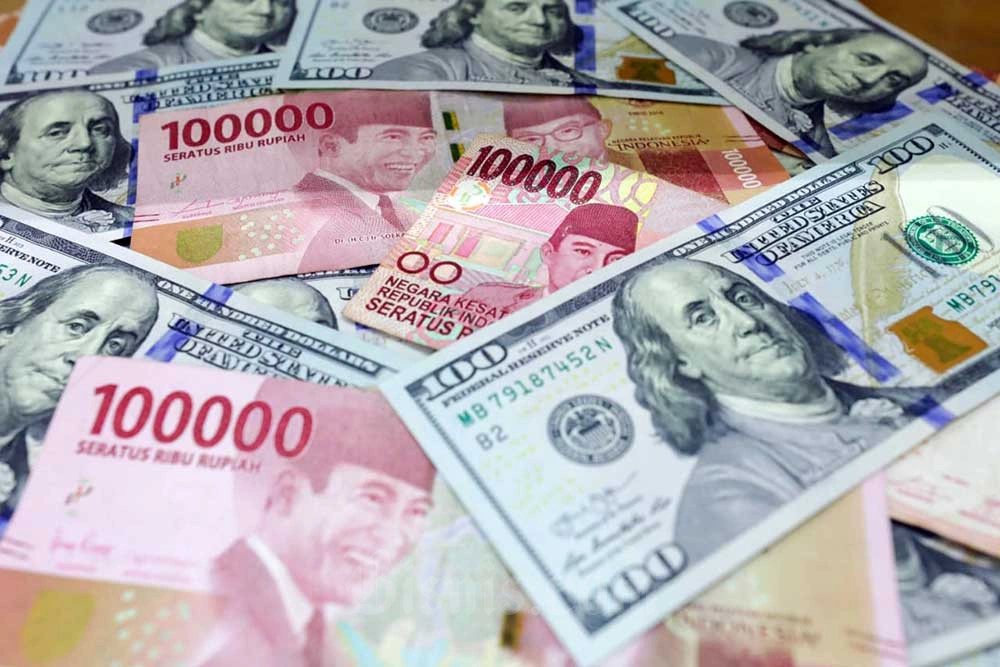 Tekanan Bertubi-Tubi, Rupiah Berpotensi Sentuh Rp17.550 Pekan Ini