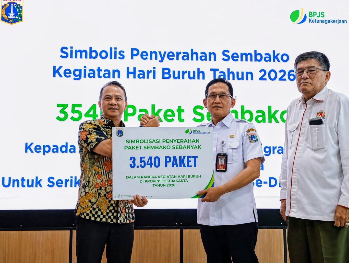 Jelang May Day, BPJS Ketenagakerjaan DKI Bagikan 3.540 Paket Sembako