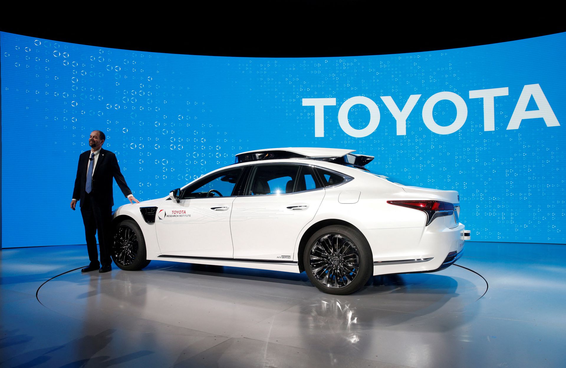 Toyota Jadi Perusahaan Jepang Pertama Raih Penjualan Rp5.630 Triliun