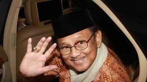 Mari Belajar dari Cara Habibie Jinakkan Dolar AS, Rupiah jadi Perkasa