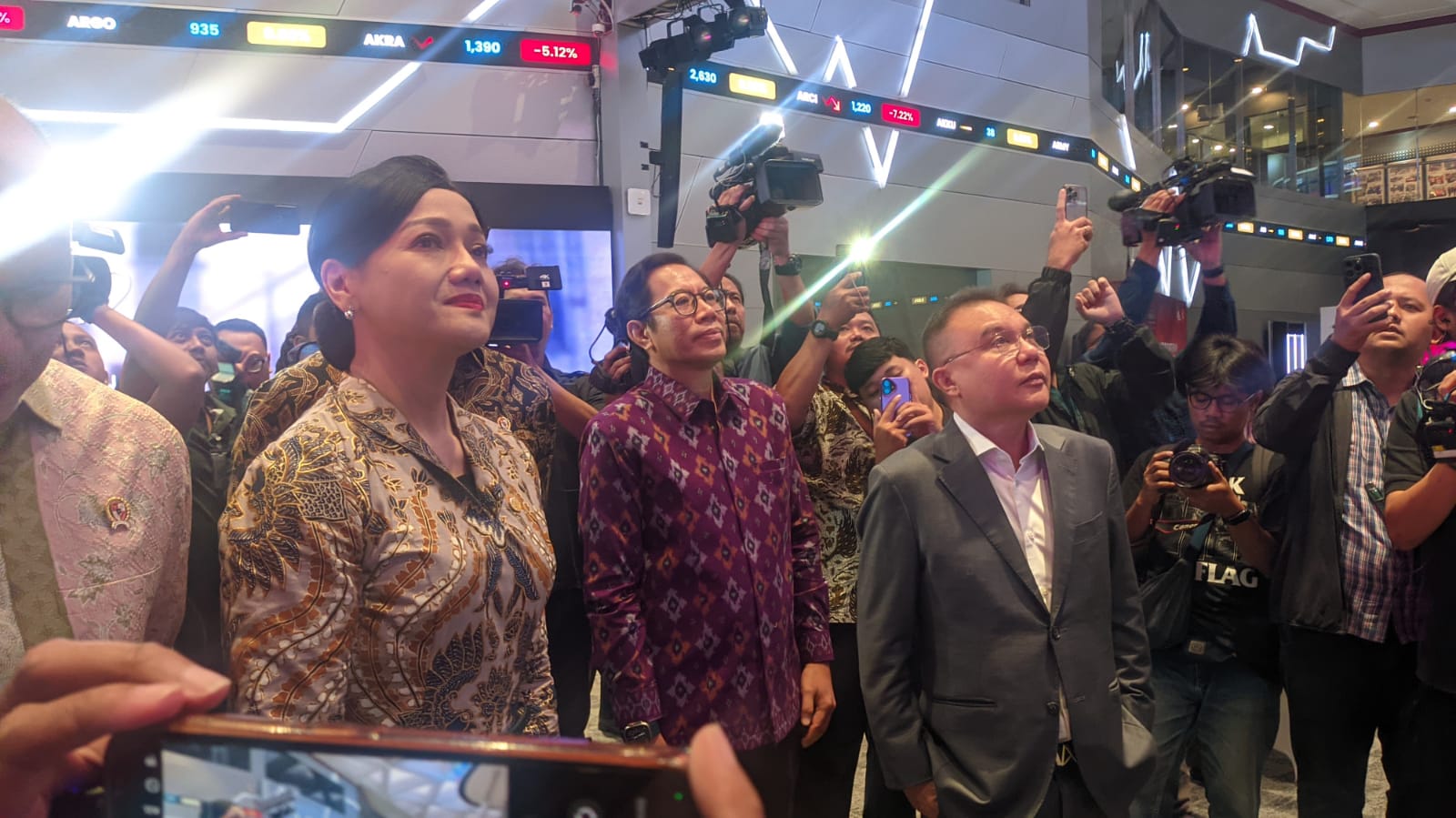 DPR RI, Danantara, BUMN, & OJK Sidak ke BEI Bahas Stabilitas Pasar
