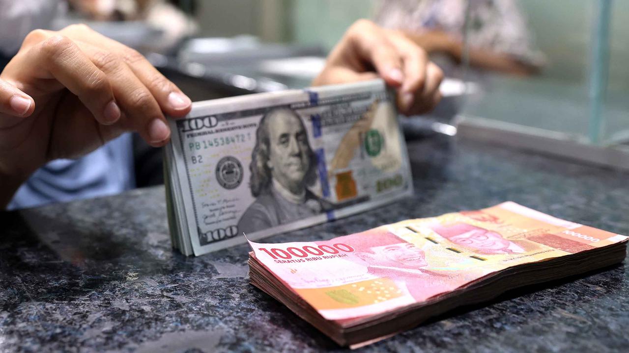 Rupiah Melemah, Benarkah Rakyat Desa Tak Terdampak?
