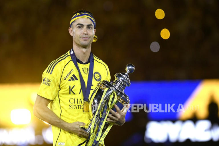 CR-7 Gagal Meraih Sepatu Emas tapi Sukses Meraih Trofi untuk Al-Nassr.