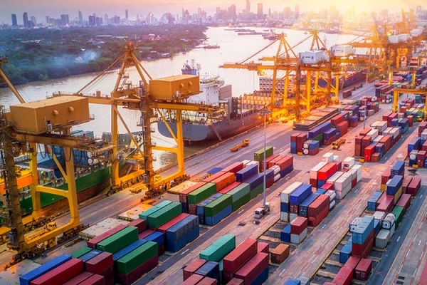 Saat Neraca Dagang Indonesia Surplus, Vietnam Tekor USD5,64 Miliar