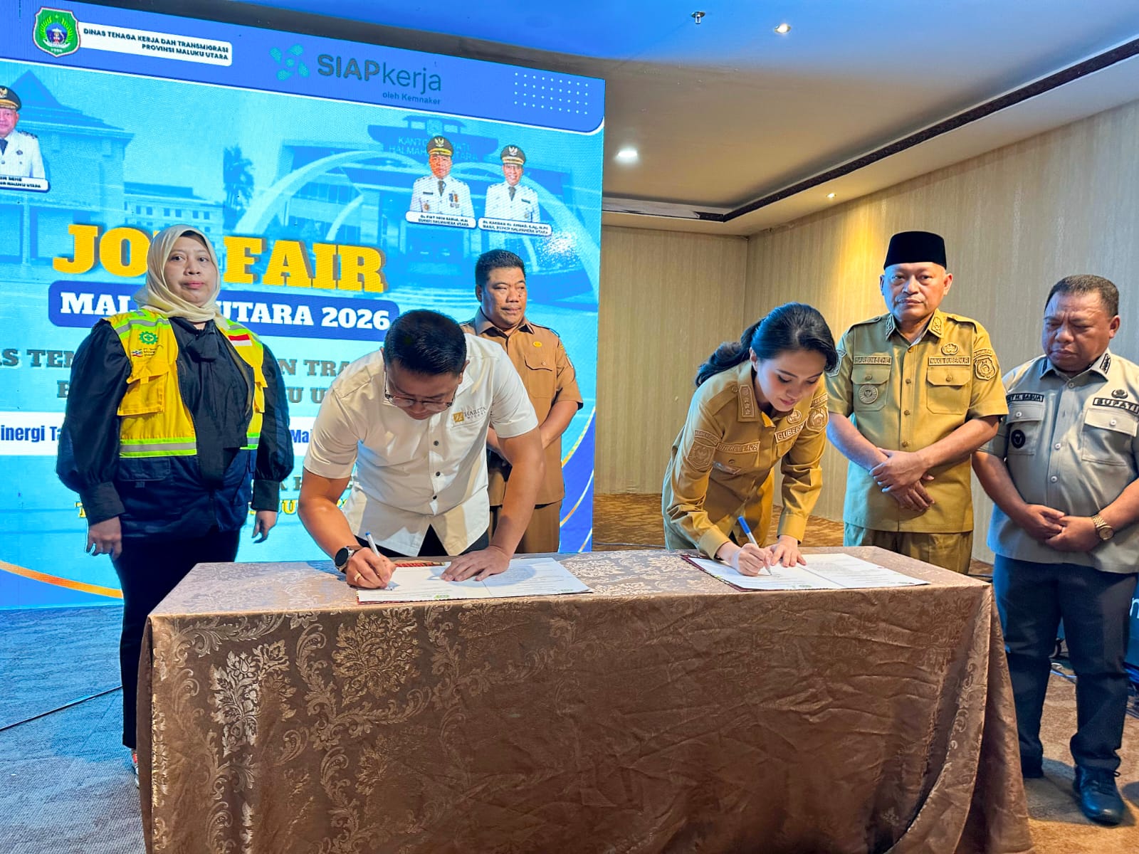 Gubernur Sherly-Harita Nickel Perkuat Kompetensi Generasi Muda Malut