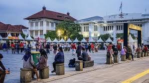 Wisata ke Kota Tua Jakarta, Manfaatkan Kemudahan Transportasi Umum