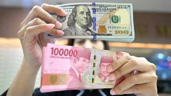 Dolar Menguat Pasca Keputusan Fed, Cermati Pergerakan Rupiah