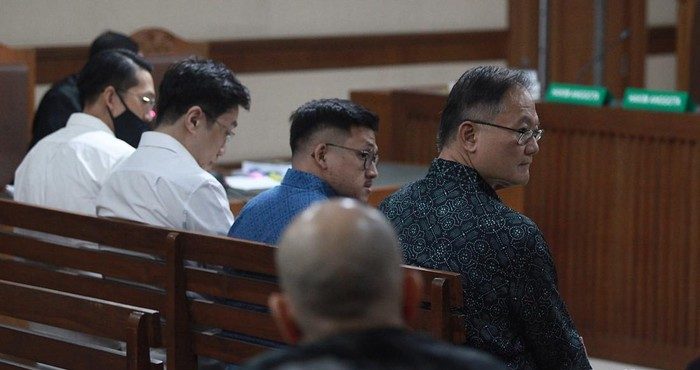 Hakim Hukum Penjara dan Denda Enam Terdakwa Kasus Korupsi TaniHub