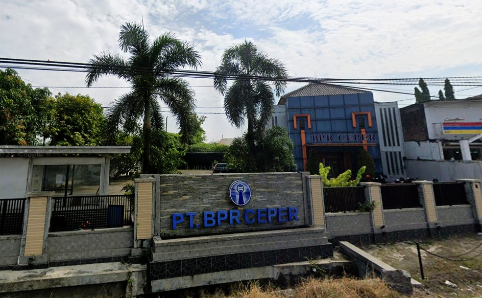 OJK Cabut Izin BPR Ceper Permata Artha Klaten
