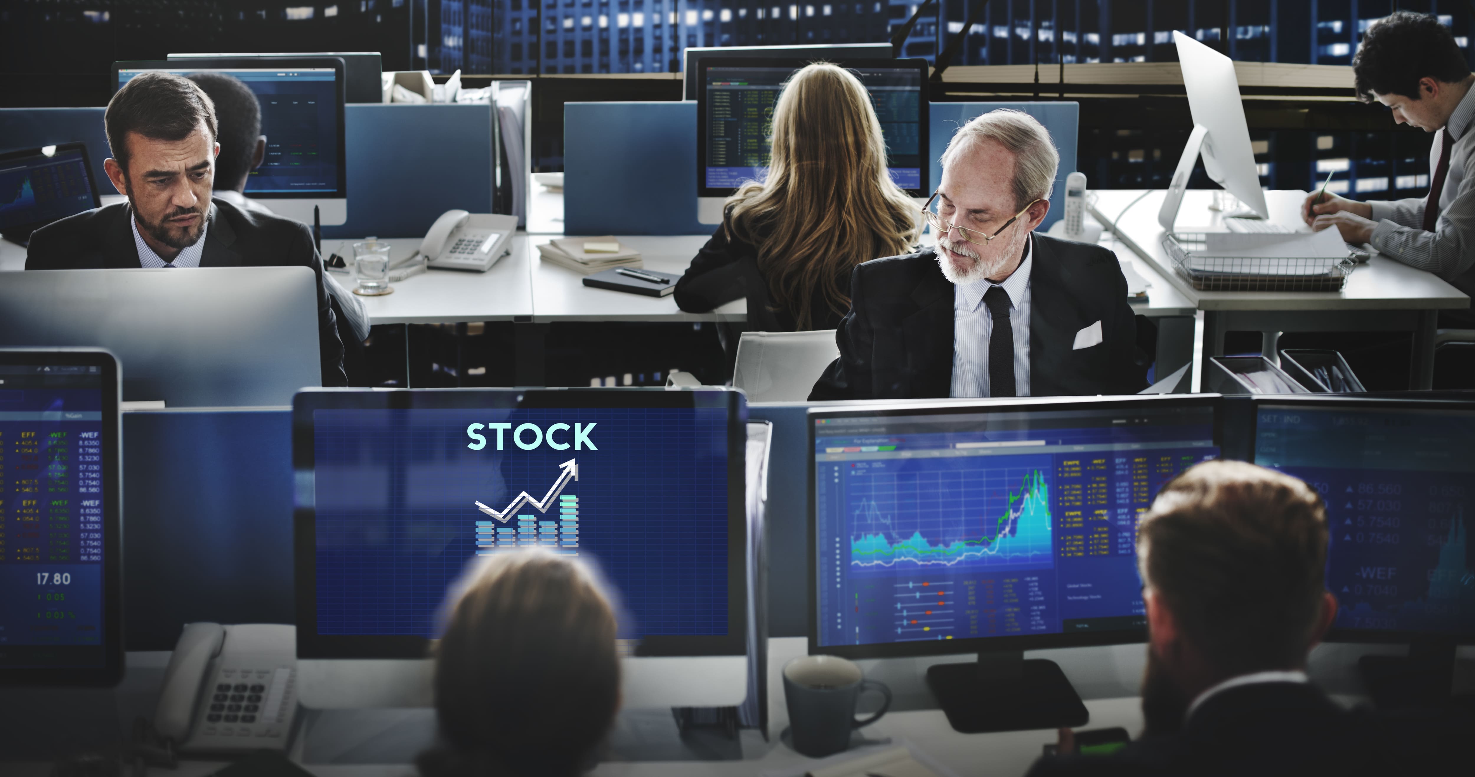 Saham Semikonduktor AS Anjlok Lagi, Dow Jones Cetak Rekor
