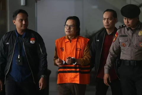 KPK Tahan Eks Sekjen MPR, Diduga Terima Fee Modus Uang Assalamualaikum