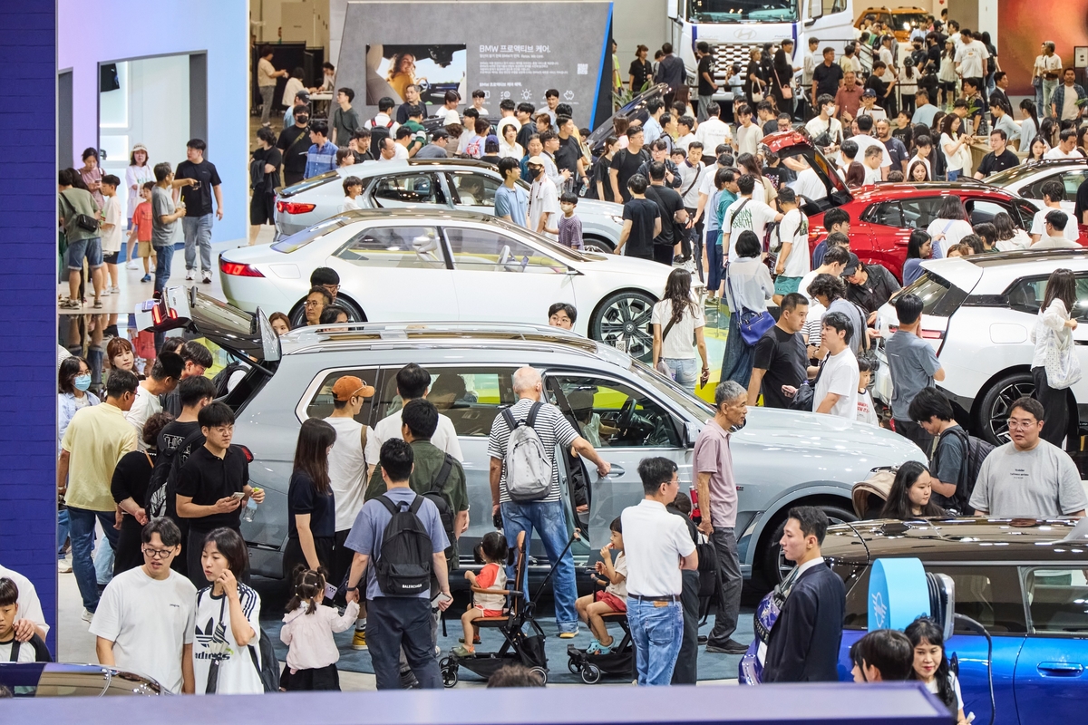 Persaingan Sengit Mobil Hybrid Korea-China di Busan Mobility Show