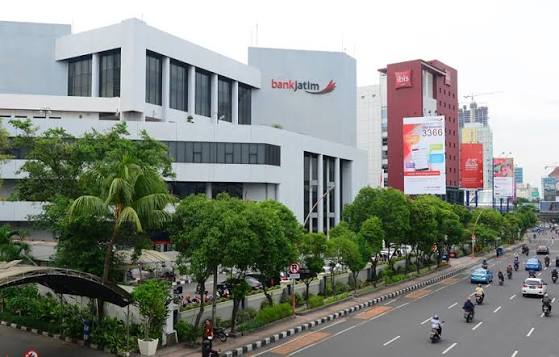Ramai-ramai Petinggi Bank Jatim Tambah Kepemilikan Saham, Cek Datanya