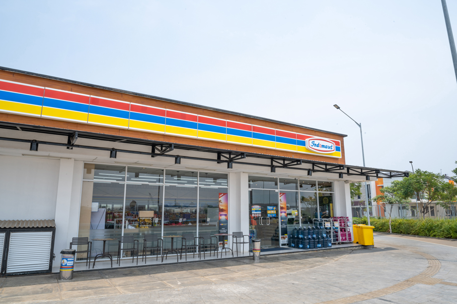 Emiten Indomaret Grup Salim (DNET) Kantongi <i>Clean Loan</i> Rp2T dari SMBC