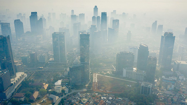 Kualitas Udara Jakarta Hari Ini Terburuk di Dunia, Masih Mau Pajaki EV