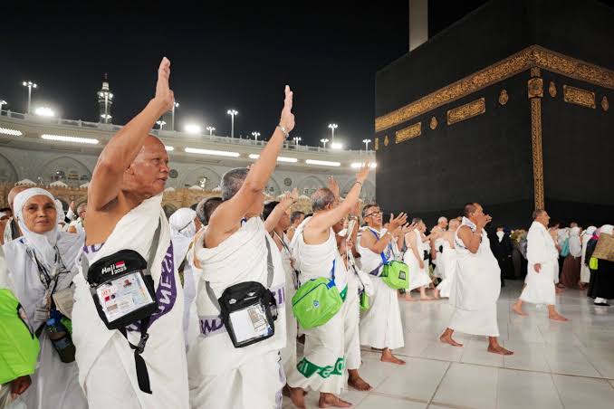 Jemaah Haji RI 2026 Habiskan Rp1,96T Buat Oleh-oleh, Doyan Belanja