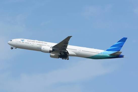Pakai Jet Garuda Kembali Buka Penerbangan Komersial di Bandara Bandung
