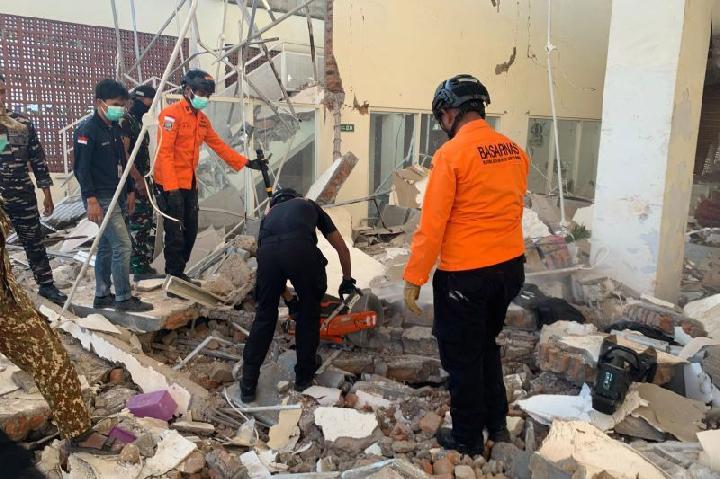Menuju 70 Tahun, Nurani Astra bagi Korban Gempa Bumi NTT