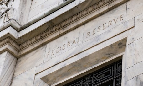 90 Persen Ekonom Yakin Fed Bakal Tahan Suku Bunga