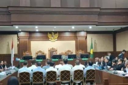 Samarkan CPO Hanya Limbah, Eks Direktur BC Ini Rugikan Negara Rp7,37T