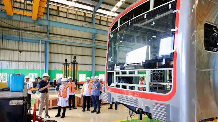 Penuhi Pesanan UGL Australia, INKA Kirim 120 Gerbong ke Selandia Baru