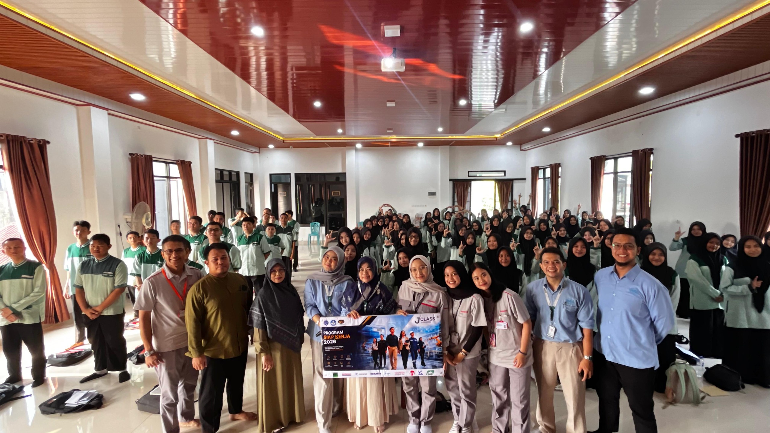 JClass Jababeka Rangkul 8 SMK di Bekasi, Perkuat Kesiapan Kerja Siswa