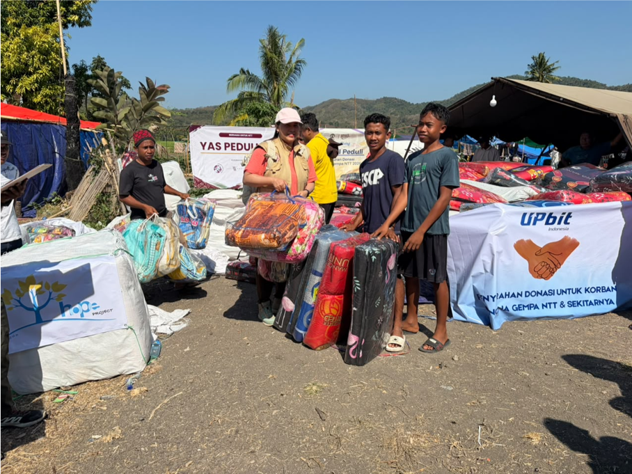 Peduli Sosial, Upbit Lakukan Aksi Kemanusiaan di Flores dan Medan