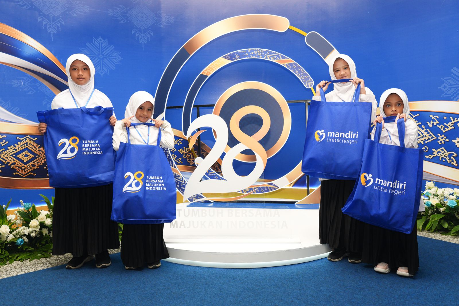 28 Tahun Bank Mandiri (BMRI), Hadir Berbagi Manfaat Untuk Masyarakat
