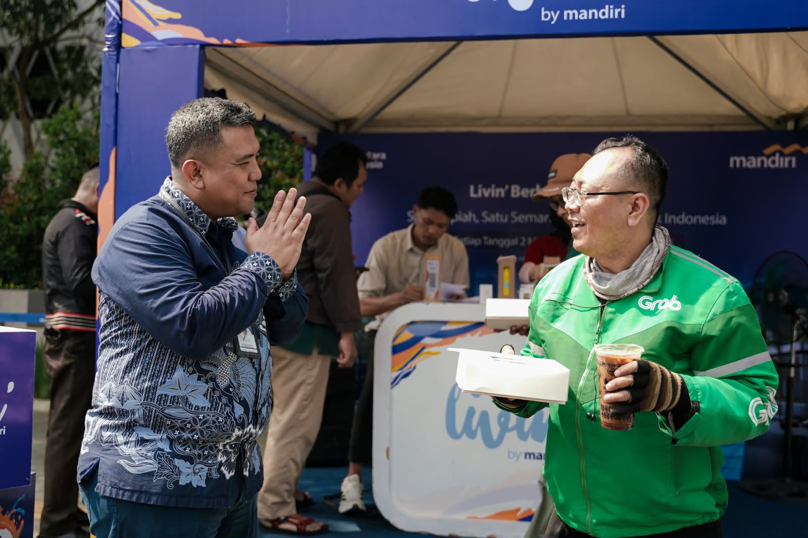 Livin' Mandiri Berbagi Apresiasi Pekerja Rentan di HUT ke-28 BMRI