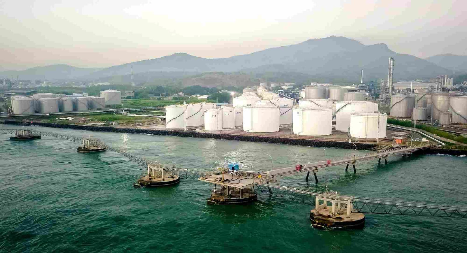 CDIA Resmikan 3 Tangki Bitumen Baru Berkapasitas 12.000 m³ di Banten