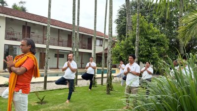 वशिष्ठ योग नेपालद्वारा काठमाडौं र झापामा विविध योग कार्यक्रम सम्पन्न