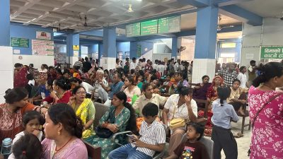 निजीमा बीमा सेवा कटौतीको सास्ती : सरकारी अस्पतालमा थेगिनसक्नु भीड,&hellip;