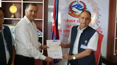 बाढी पीडितका लागि न्यूरो अस्पतालद्वारा २१ लाख रुपैयाँ सहयोग