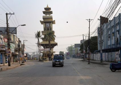 वीरगञ्जमा पनि कर्फ्यू लगाइयो, रौतहटमा कर्फ्यु हट्यो