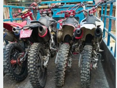 ठुलो आवाज निकाल्ने मोटरसाइकल नियन्त्रणमा