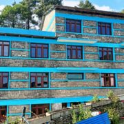 खुशी छायो सोलुखुम्बासीमा दशकौंपछि स्वास्थ्य कार्यालय बनेपछि