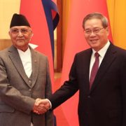 प्रधानमन्त्री केपी ओलीलाई चिनियाँ समकक्षी ली छ्याङद्वारा स्वागत, आजै राष्ट्रपति सी चिनफिङसँग भेटवार्ता गर्ने