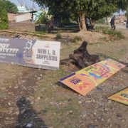 अनाधिकृत बाह्य विज्ञापन विरुद्ध स्थानीय तहको कडा कदमः कर नतिर्ने विज्ञापन हटाइँदै