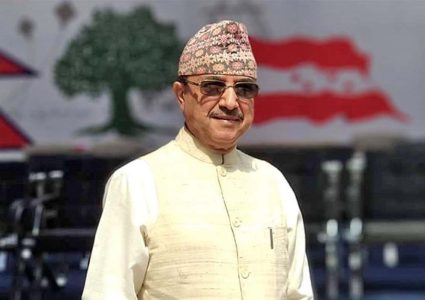 निर्वाचन तालिका स्थगन माग गर्न आयोग जाँदै देउवा समूह