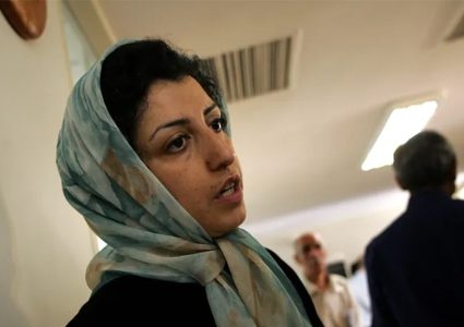 नोबेल शान्ति पुरस्कार विजेता नरगिस मोहम्मदीलाई थप साढे ७ वर्षको जेल सजाय