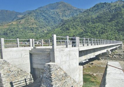 अमृत कन्स्ट्रक्सनले ६ महिनामै बनायो ​​​​​​​मोटरेबल पुल, लागत साढे ३ करोड रुपैयाँ