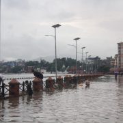 बागमती नदीले माटो काट्दा टौदह र किनारका बस्ती जोखिममा