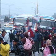 उपत्यकाबाट बाहिरिँदै मतदाता, साढे सात लाख बढीले छाडे काठमाडौं