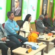 कांग्रेस केन्द्रीय समिति बैठकमा प्रतिवेदनमाथि धारणा राख्दै नेताहरु