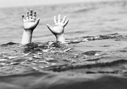 विवाहमा गएका दुई किशोरी नदी किनारमा मृत भेटिए, एक बेपत्ता